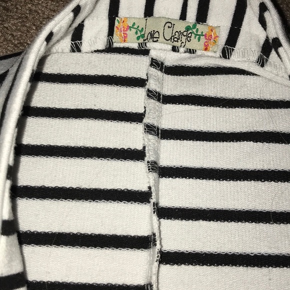 ❤️SALE ❤️SALE!! Striped Blazer BY Love Change👠👖 - Picture 3 of 5